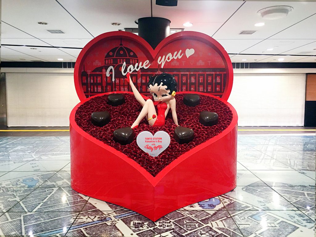 Ｊ Ｒ 東日本東京駅構内銀の鈴広場　「TOKYO STATION Valentine’s Day with Betty Boop™」